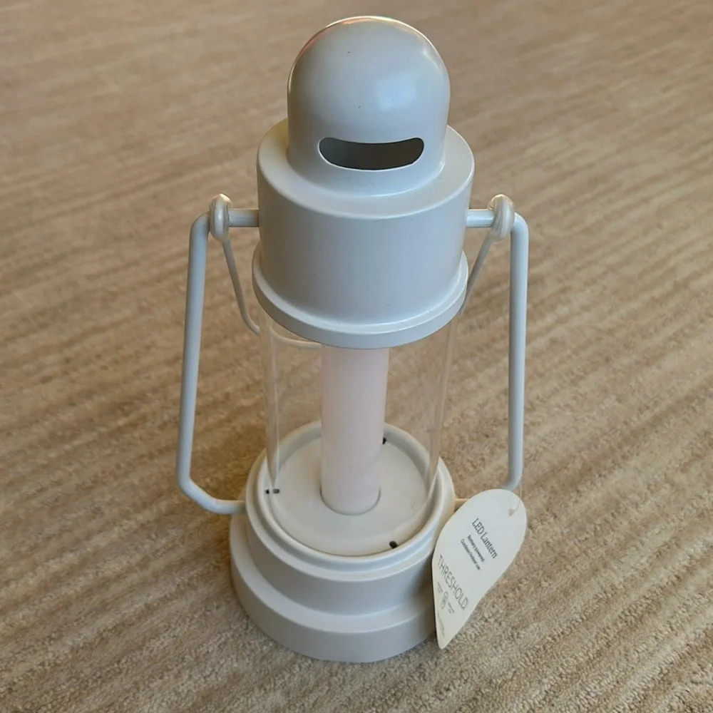 NWT Threshold Metal Classic Battery LED Pillar Candle Outdoor Patio Lantern 11.3